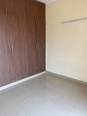 Room in 3.5 BHK Builder Floor at Ansal API Esencia, Sector 67 – for Sale