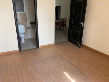 Room in 3.5 BHK Builder Floor at Ansal API Esencia, Sector 67 – for Sale