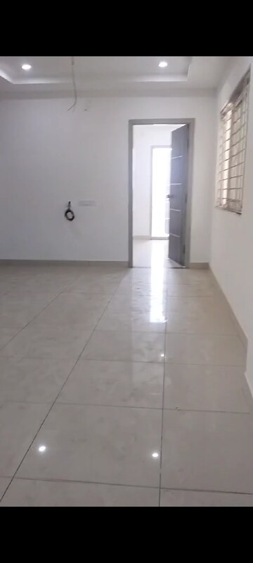 Room in 2 BHK Apartment at Hanamkonda – for Sale