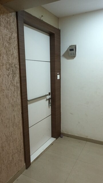 Room in 2 BHK Apartment at Mahim East – for Sale