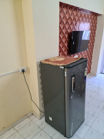 Furnished Amenities in 2 BHK Apartment at Gardeniya Apartment, Wadgaon Sheri – for Rent