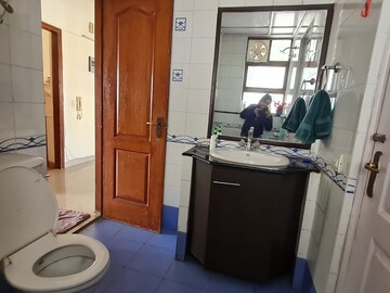 Attached Bathroom in 4 BHK Apartment at Vipul Greens, Sector 48 – for Sale