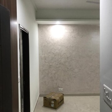 Bathroom in 2.5 BHK Apartment at Mahagun Mirabella, Sector 79 – for Sale