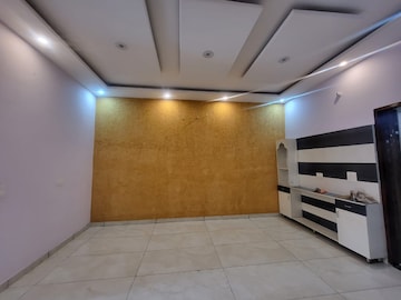 Room in 4 BHK Independent House at Lohgarh – for Sale