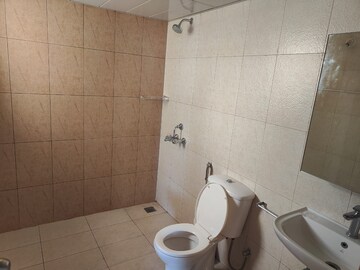 Bathroom in 2.5 BHK Apartment at DLF Cyber SEZ, Sector 24 – for Sale