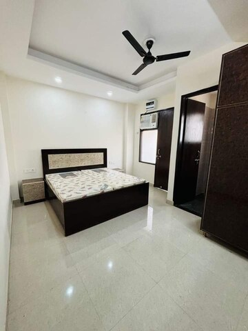 Bedroom in 3 BHK Apartment at Signature Global Titanium SPR, Sector 71 – for Sale