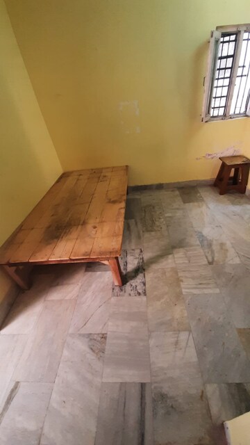 Room in 2.5 BHK Independent House at Gomti Nagar – for Sale