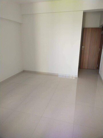 Room in 1 BHK Apartment at Kailash Tower Nalasopara, Nalasopara East – for Sale
