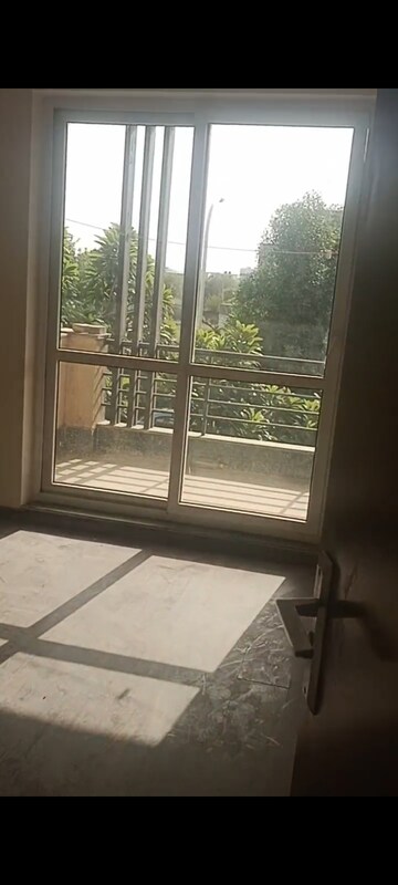 Balcony in 4 BHK Builder Floor at BPTP Parkland Pride, Sector 77 – for Sale