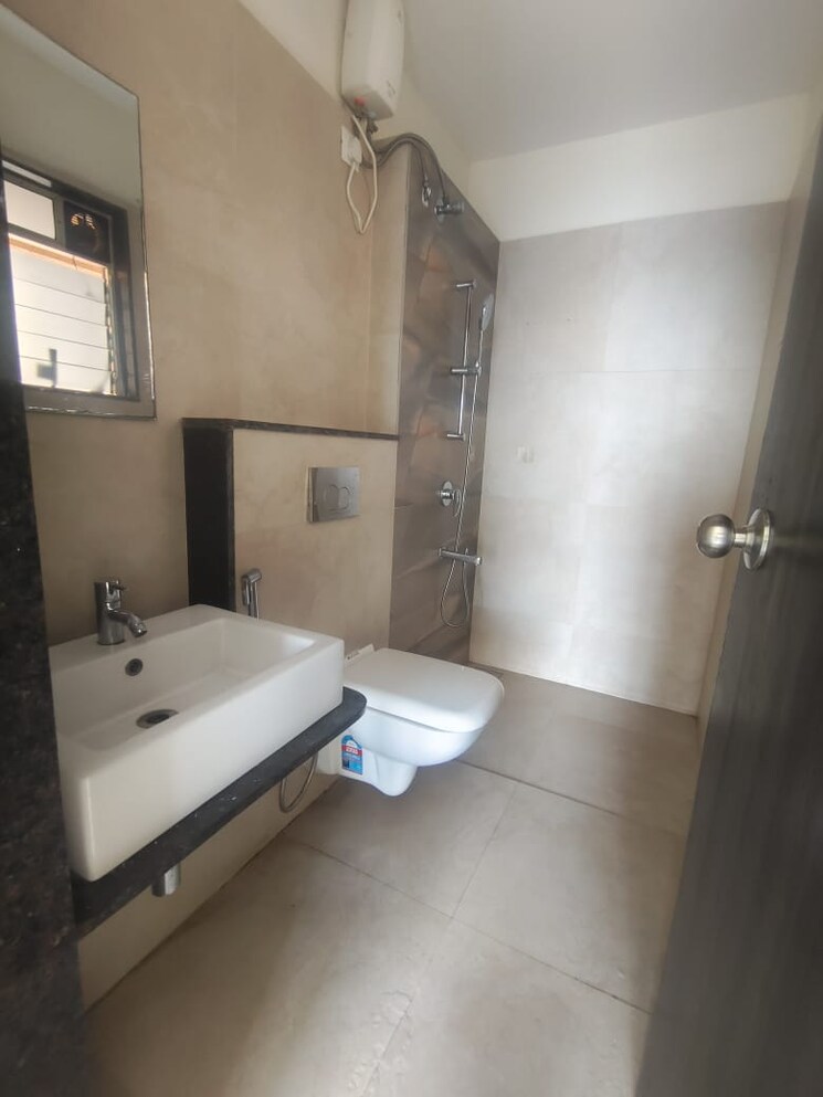 Bathroom, prakash-niwas 2 Bedroom 780 Sq.Ft. Apartment In Navapada Thane 7168382