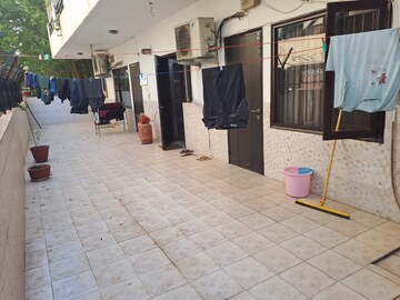 Parking in 4 BHK Builder Floor at Green Wood City, Sector 45 – for Sale