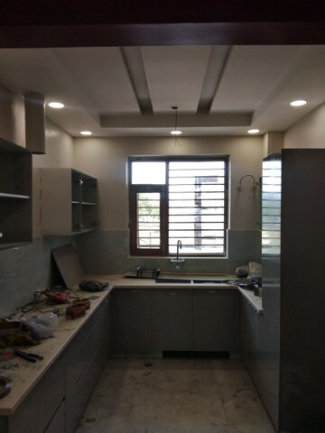 Kitchen in 3 BHK Builder Floor at BPTP Eden Estate, Sector 81 – for Sale