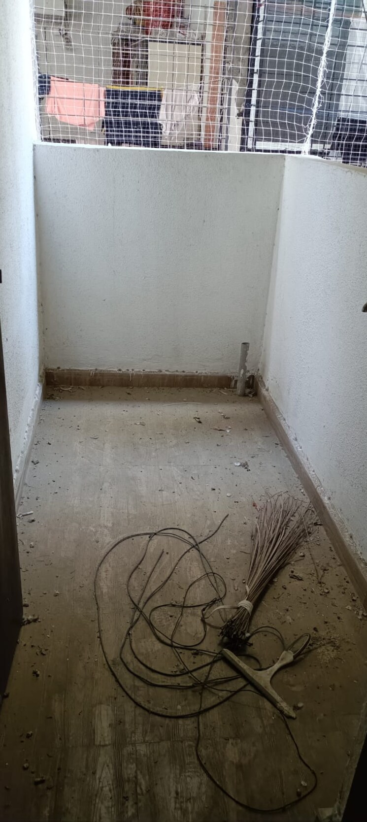 Bathroom, nisarg-darshan-society 2 Bedroom 950 Sq.Ft. Apartment In Nigdi Pune 7169451