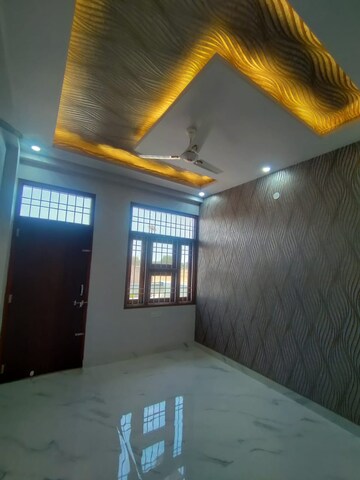 Bedroom in 4 BHK Villa at Kalwar Road – for Sale