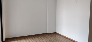 Room in 4 BHK Apartment at Godrej Icon, Sector 88a – for Sale