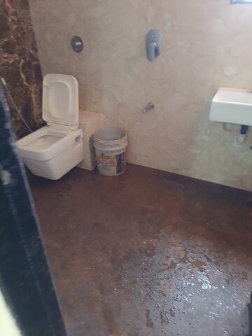 Bathroom in 1.5 BHK Apartment at Vakola – for Sale