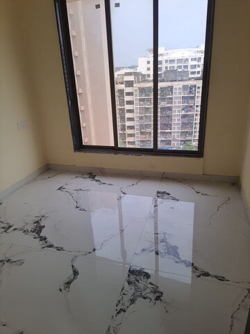 Room in 1.5 BHK Apartment at Vakola – for Sale