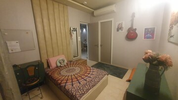 Bedroom in 3 BHK Apartment at Lodha Sterling, Kolshet Road – for Sale