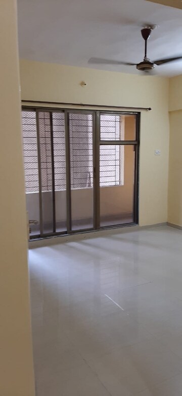 Room in 1 BHK Apartment at Sion – for Sale
