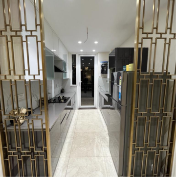 Staircase in 3 BHK Builder Floor at Roseate Homes, Ghazipur – for Sale
