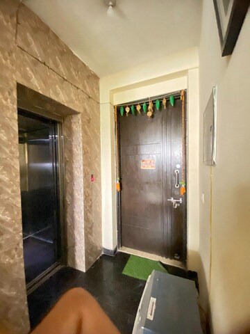 Furnished Amenities in 4 BHK Builder Floor at Saket – for Sale