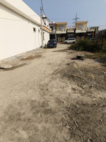 Parking in 2 BHK Independent House at Gaurabagh – for Sale