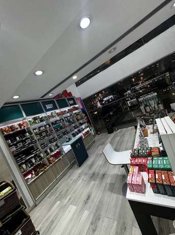 Commercial Shop 700 Sq.Ft. For Rent in Andheri West Mumbai  7171708