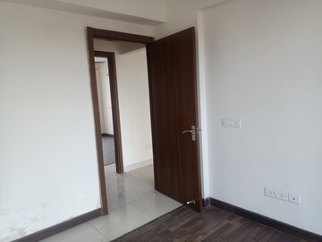 Room in 3 BHK Apartment at Landmark The Residency, Sector 103 – for Sale