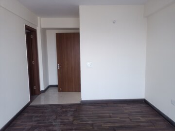 Room in 3 BHK Apartment at Landmark The Residency, Sector 103 – for Sale