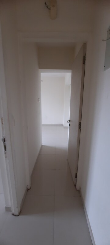 Room in 1 BHK Apartment at Puranik Rumah Bali, Ghodbunder Road – for Sale