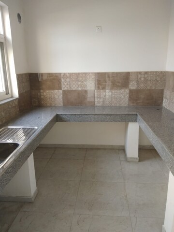 Kitchen in 3.5 BHK Apartment at BPTP Discovery Park, Sector 80 – for Sale