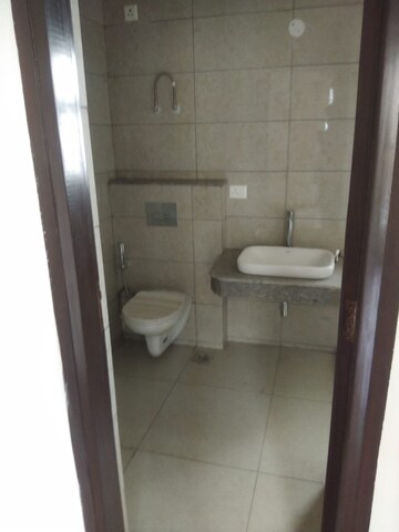 Bathroom in 3.5 BHK Apartment at BPTP Discovery Park, Sector 80 – for Sale