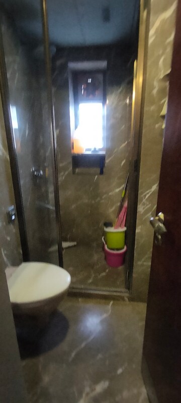 Bathroom in 3.5 BHK Apartment at Worli Naka – for Sale
