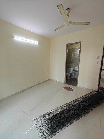 Room in 2 BHK Apartment at Mahaavir Darpan, Nerul – for Sale