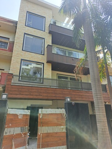 6+ BHK Villa For Sale in Sector 40