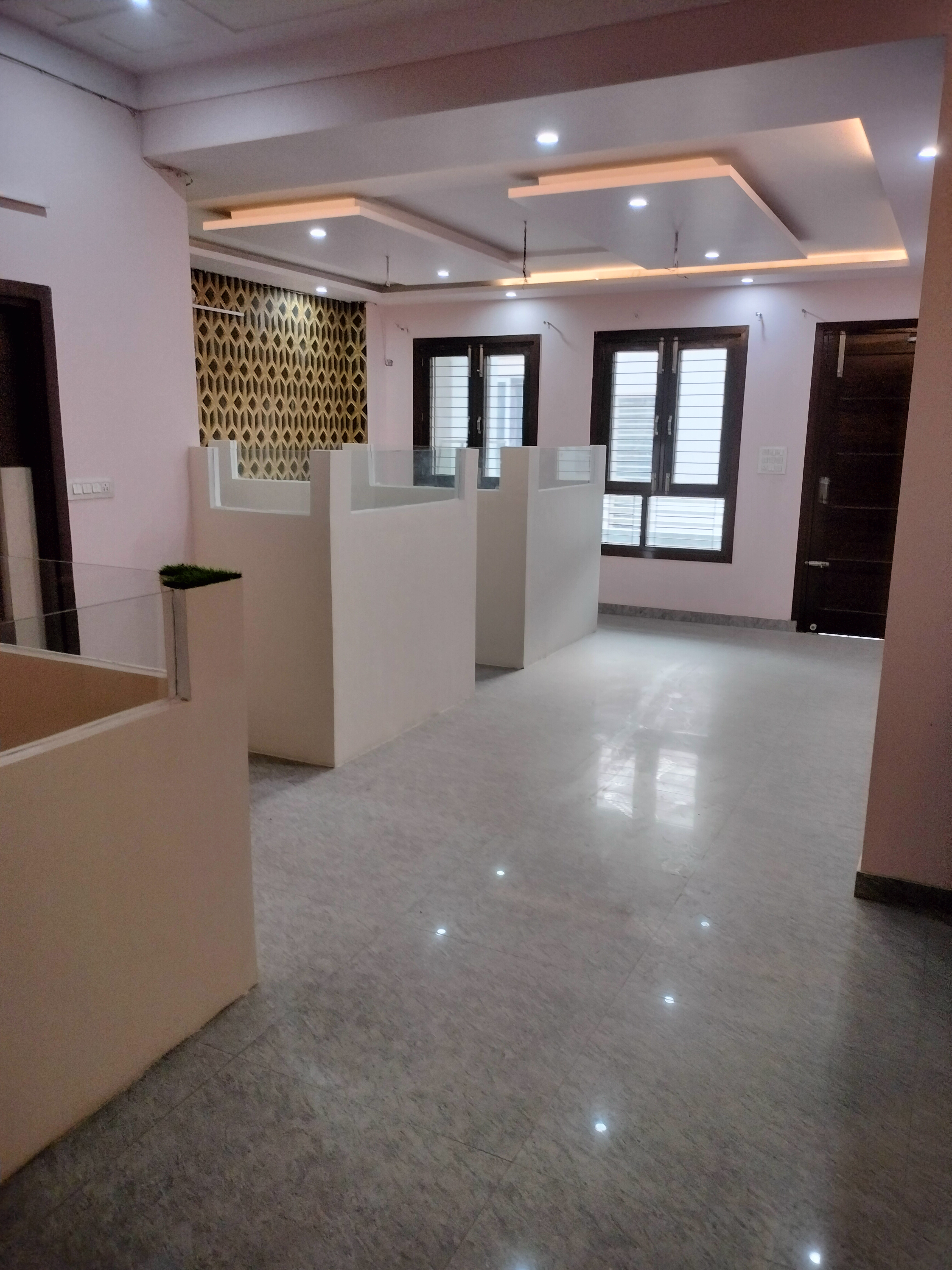 Commercial Office Space 2152 Sq.Ft. For Rent in Gomti Nagar Lucknow  7174008