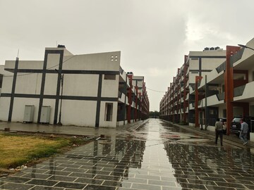 3 BHK Builder Floor – Exterior View View at Sector 40 - for Sale