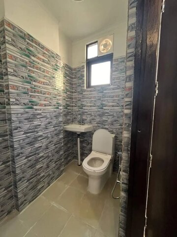 Bathroom in 2 BHK Apartment at Dew Berry, Nalasopara West – for Sale