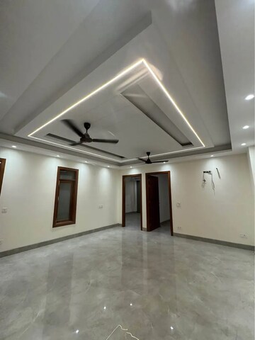 Room in 3 BHK Apartment at Mahavir Kanti Arena, Nalasopara West – for Sale