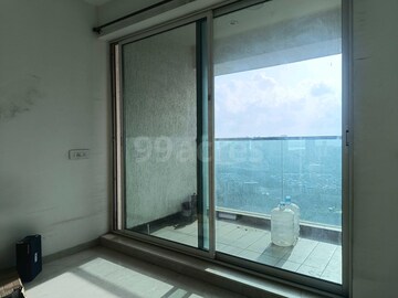 Room in 1 BHK Apartment at Aurum Q Residences, Ghansoli – for Sale