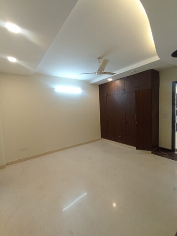 Room in 2 BHK Apartment at Panchsheel Wellington, Sain Vihar – for Sale