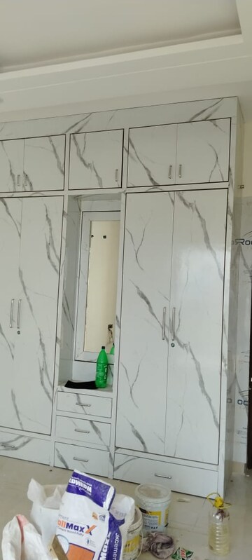Room in 3 BHK Builder Floor at Aerocity – for Sale