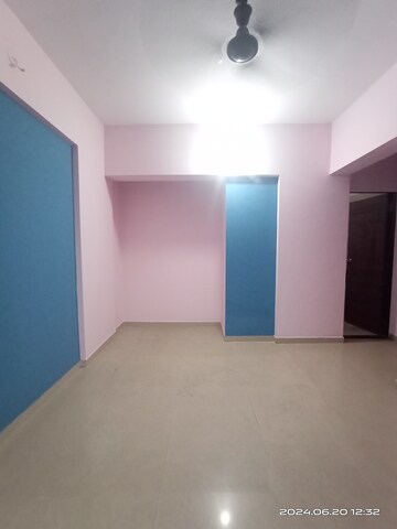 Room in 1 BHK Apartment at Sanghvi Valley, Kalwa – for Sale