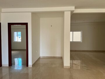 Room in 2.5 BHK Apartment at Prestige High Fields, Gachibowli – for Sale