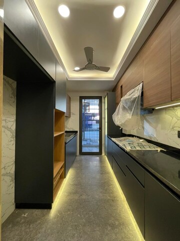Building Lobby in 3 BHK Builder Floor at Sector 27 – for Sale