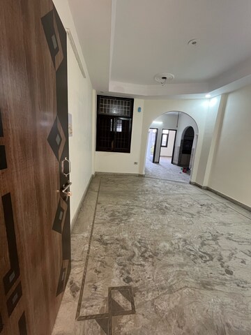 Parking in 3 BHK Apartment at Shalimar Apartments Shalimar Garden, Shalimar Garden – for Sale