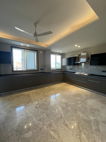 Room in 2 BHK Apartment at Logix Park, Sector 16 – for Sale