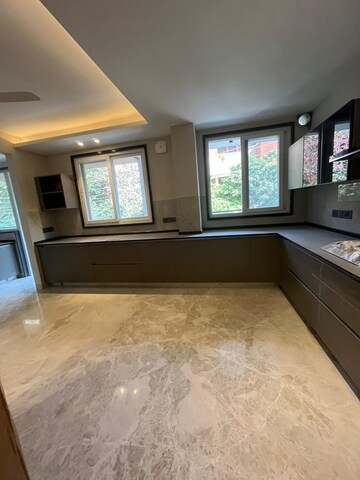 Room in 2 BHK Apartment at Logix Park, Sector 16 – for Sale
