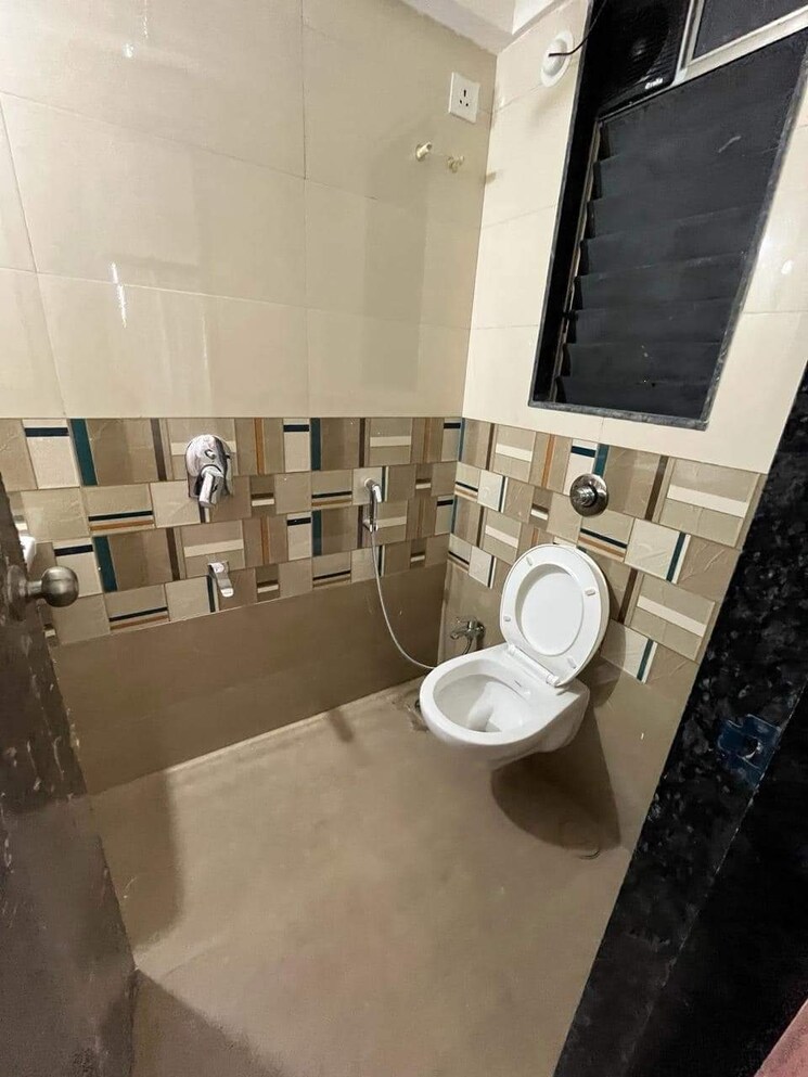 Attached Bathroom, runwal-greens 1 Bedroom 460 Sq.Ft. Apartment In Mulund West Mumbai 7179118