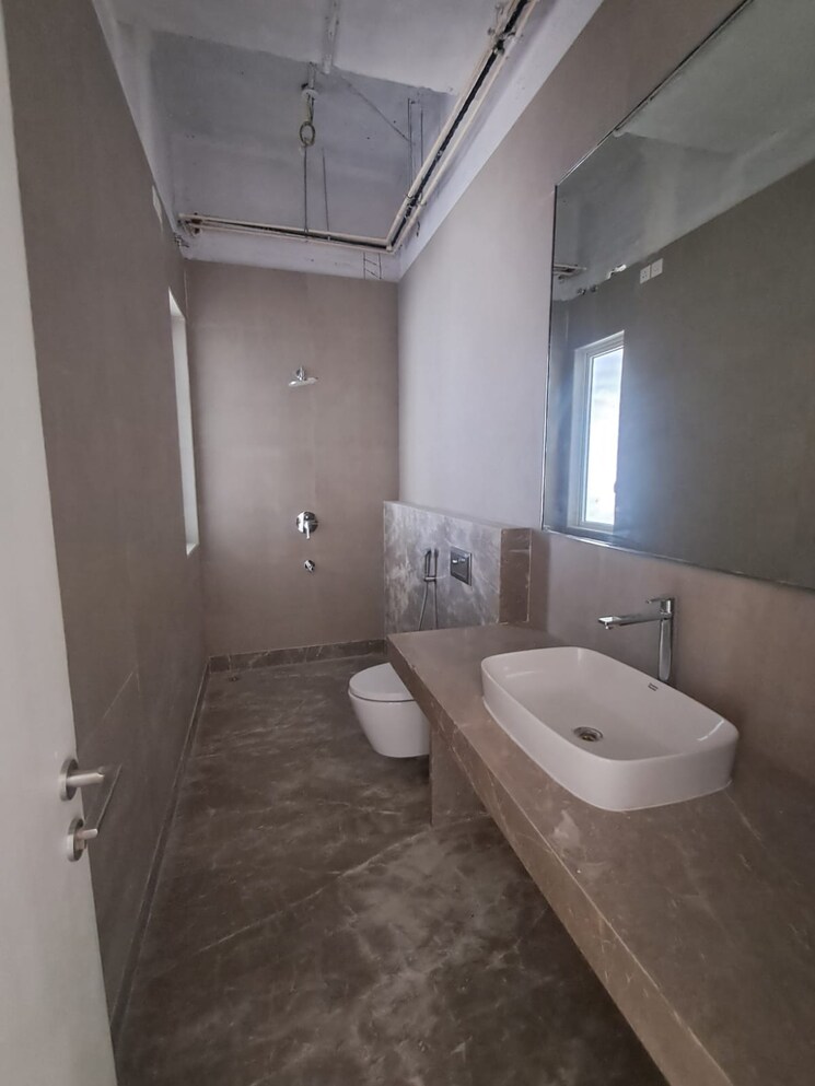 Bathroom, kona expressway 2 Bedroom 814 Sq.Ft. Apartment In Kona Expressway Kolkata 7185187